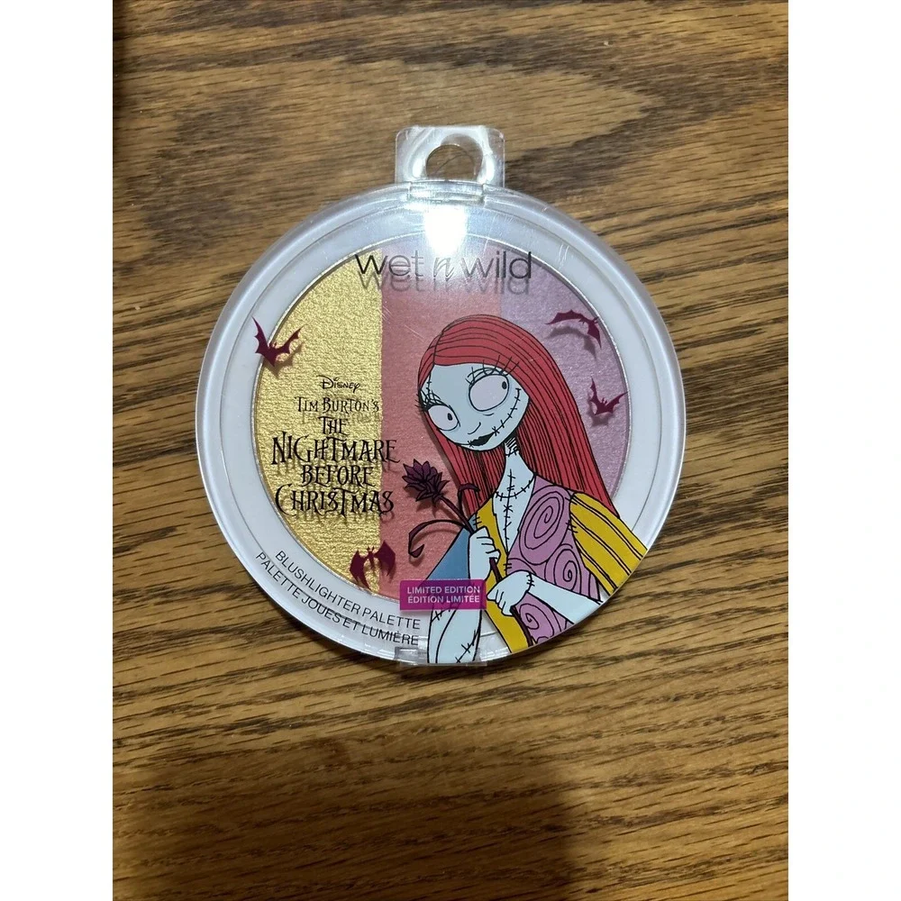 wet n wild Nightmare Before‎ Christmas Blush Highlighter Palette LIMITED EDITION